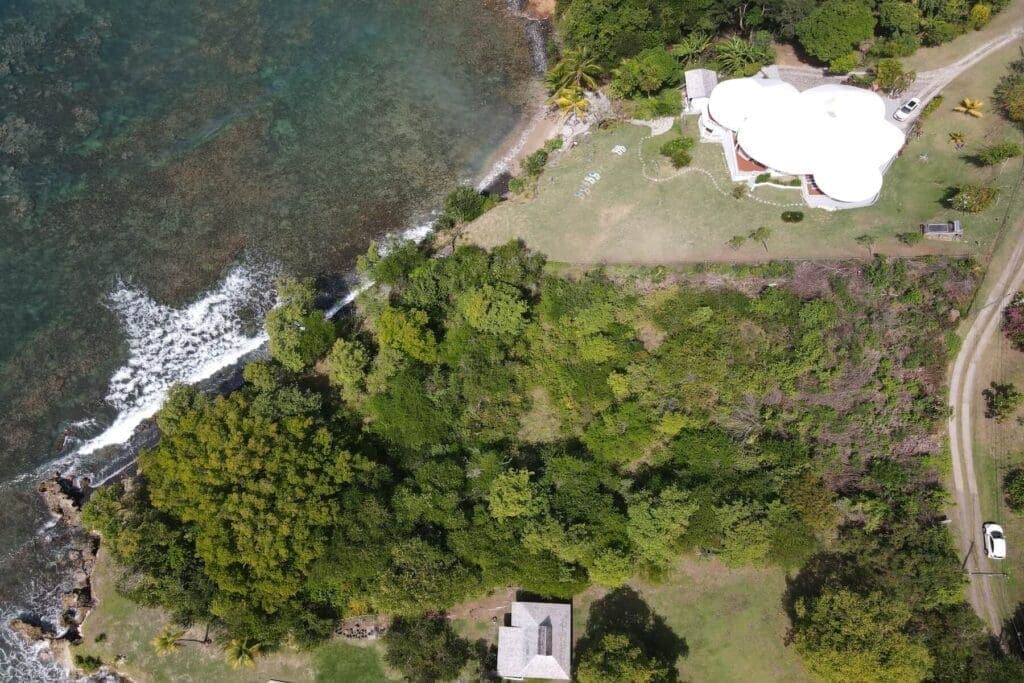 Cap Estate Waterfront Land